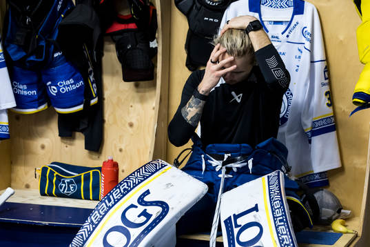 Leksands målvakt Kasimir Kaskisuo innan ishockeymatchen i