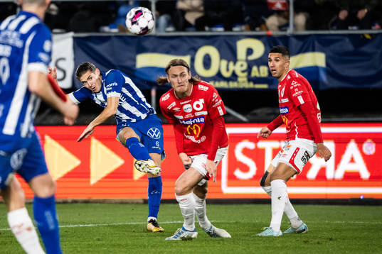 IFK Göteborgs Eman Markovic och Degerfors Gustav Granath