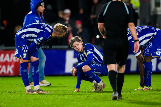 IFK Göteborgs Oscar Wendt och Gustaf Norlin deppar