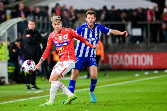 Degerfors Diego Campos och IFK Göteborgs Emil Salomonsson