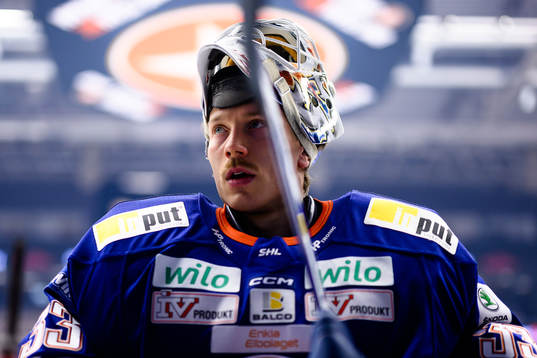 Växjös målvakt Emil Larmi
