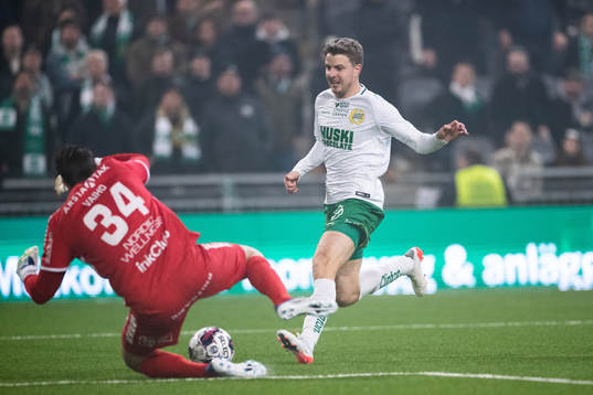 Hammarbys Joel Nilsson och Sirius målvakt Tommi Vaiho