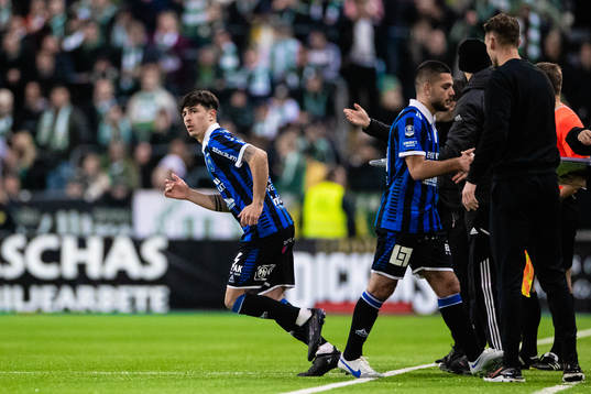 Sirius Antonio Yakoub byts in mot Edi Sylisufay