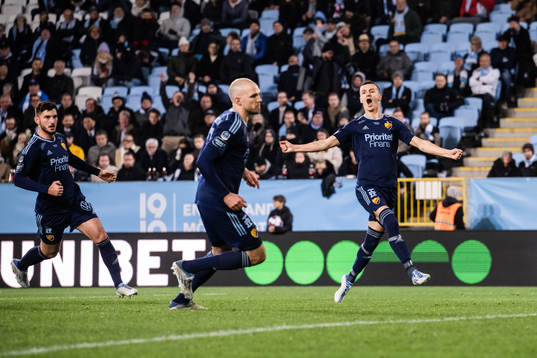 Djurgårdens Marcus Danielson och Haris Radetinac jublar