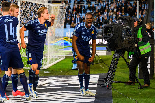 Djurgårdens Joel Asoro jublar