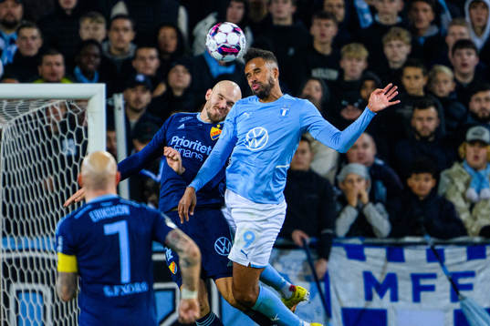 Djurgårdens Marcus Danielson och Malmö FFs Isaac Kiese