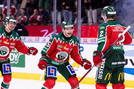 Frölundas Radan Lenc jublar
