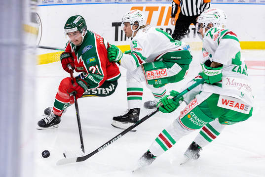 Frölundas Jere Innala och Rögles Tony Sund