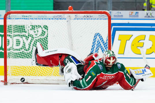 Frölundas målvakt Lars Johansson släpper in avgörande