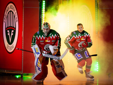Frölundas målvakt Lars Johansson och Max Friberg