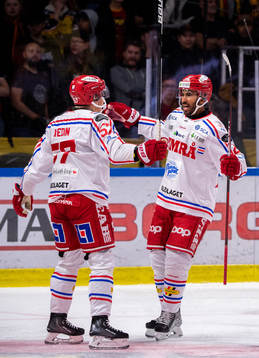Timrås Anton Wedin och Jeremy Boyce-Rotevall jublar