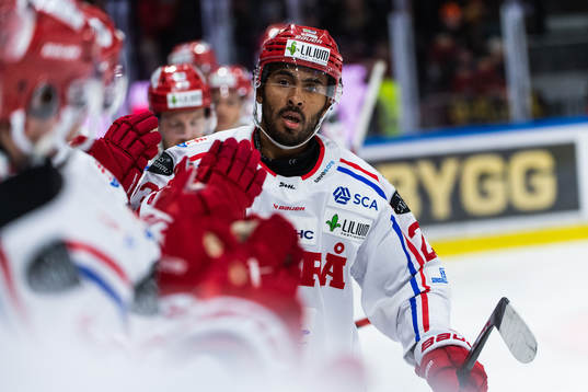 Timrås Jeremy Boyce-Rotevall jublar