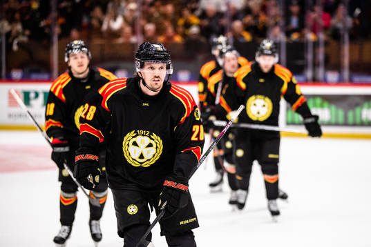 Brynäs Johannes Kinnvall jublar