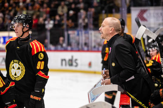 Brynäs assisterande tränare Kalle Kaskinen