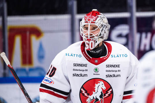 Vita Hästens målvakt Adam Ohre