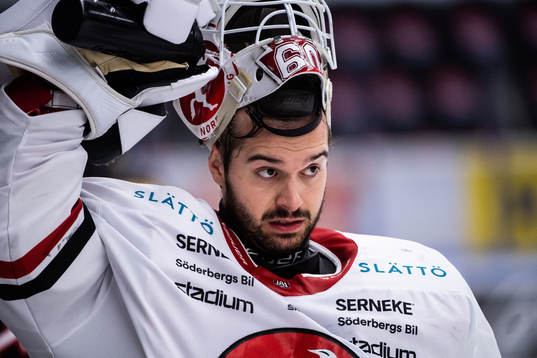 Vita Hästens målvakt Adam Ohre