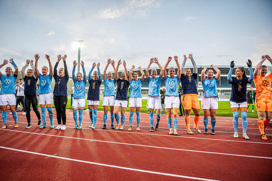 Malmö FFs spelare tackar publiken