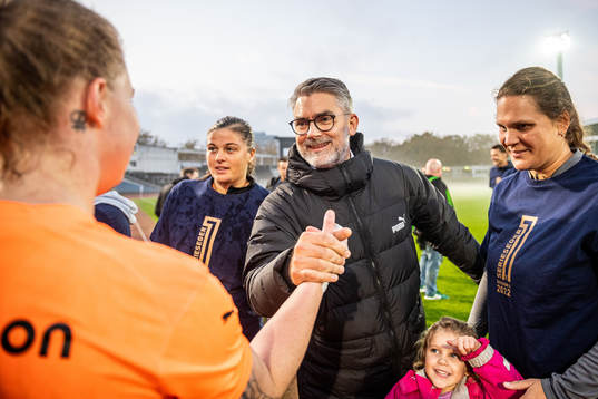 Malmö FFs VD Niclas Carlnén jublar