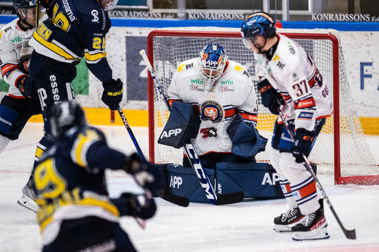Växjös målvakt Emil Larmi