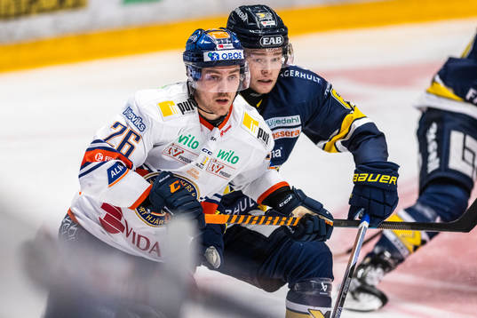 Växjös Joel Kellman och HV71s Filip Westerlund