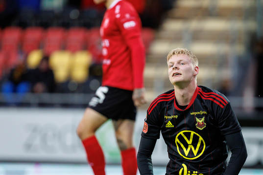 Östersunds Malcolm Stolt deppar