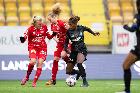 Bergdalens Elin Karlsson och Agnes Jelander