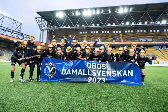 Växjös spelare jublar