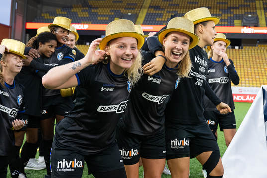 Växjös spelare jublar