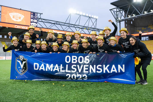 Växjös spelare jublar