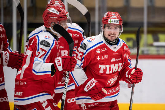 Timrås Elmeri Eronen jublar