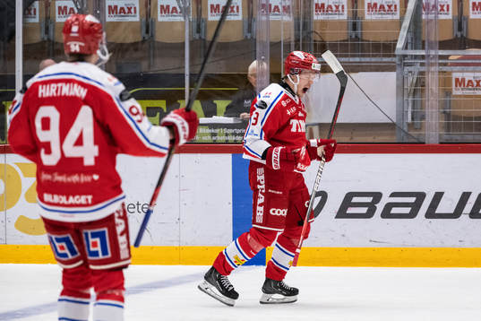 Timrås Didrik Strömberg jublar