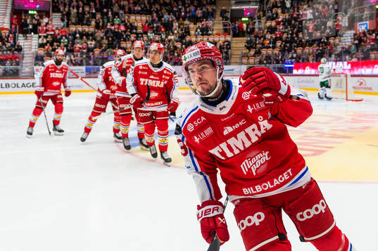 Timrås Elmeri Eronen jublar