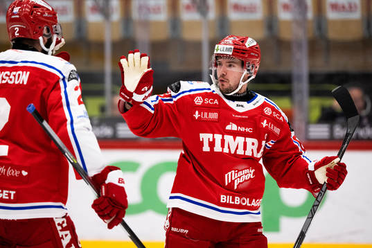 Timrås Elmeri Eronen jublar