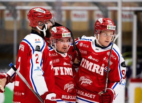 Timrås Elmeri Eronen jublar