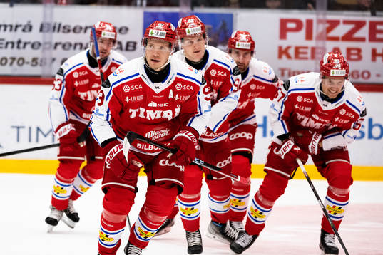 Timrås Didrik Strömberg jublar