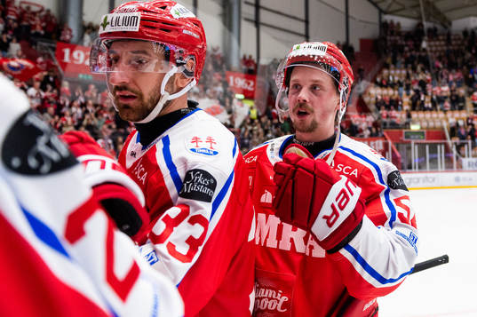 Timrås Jonathan Dahlén jublar