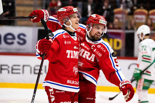 Timrås Robin Alvarez och Anton Lander ju7blar