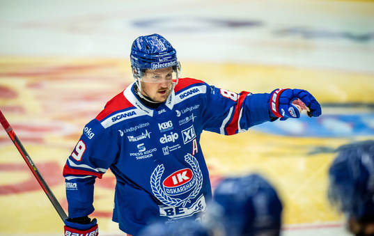 Oskarshamns Patrik Karlkvist jublar