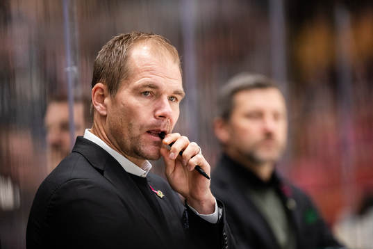 Färjestads huvudtränare Tomas Mitell