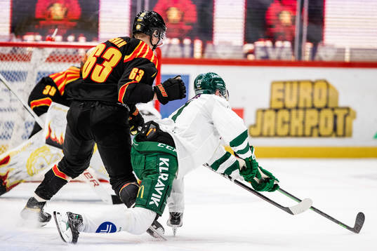 Brynäs Julius Bergman och Färjestads Carl Jakobsson