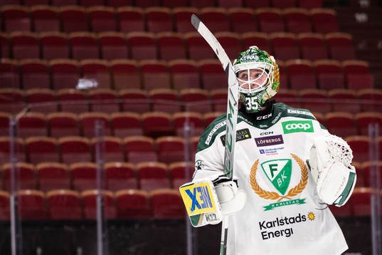 Färjestads målvakt Dennis Hildeby jublar