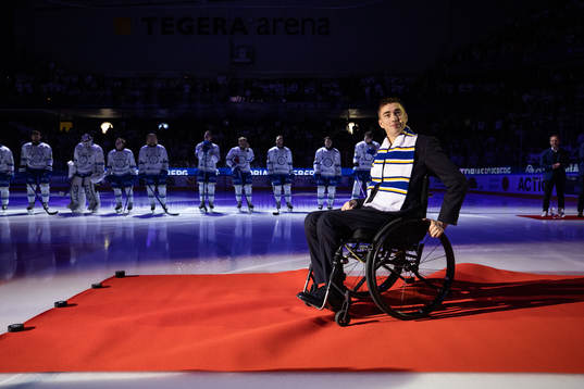 Tobias Forsberg hyllas