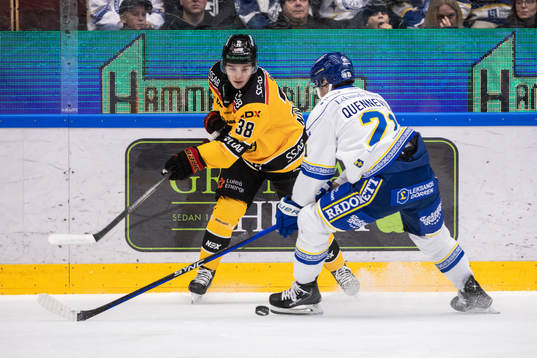 Luleås Olli Nikupeteri och Leksands John Quenneville