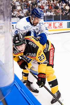 Leksands Marek Hrivik och Luleås Jesper Sellgren