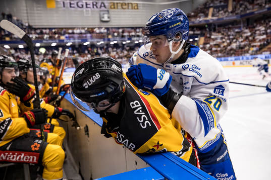 Luleås Konstantin Komarek och Leksands Lian Bichsel