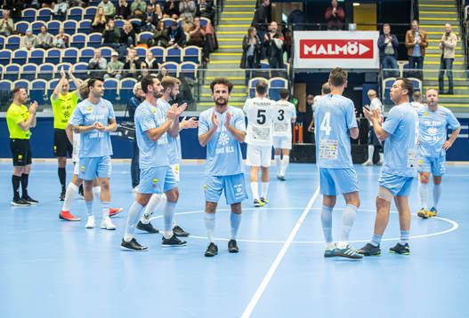 Spelarna tackar publiken