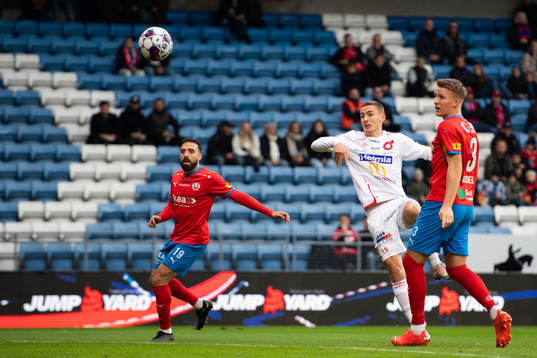 Degerfors Gustaf Lagerbielke gör 0-1