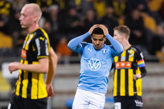Malmö FFs Romain Gall deppar