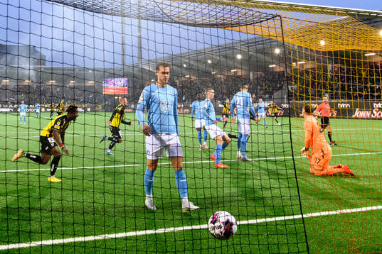 Malmö FFs Felix Beijmo deppar