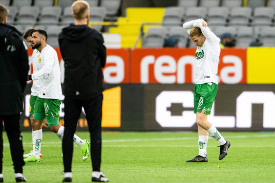 Hammarbys Gustav Ludwigson deppar
